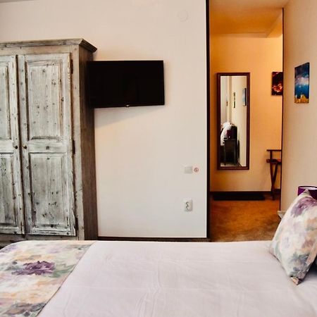 Bed and Breakfast Casa Ankeli Buşteni Exterior foto
