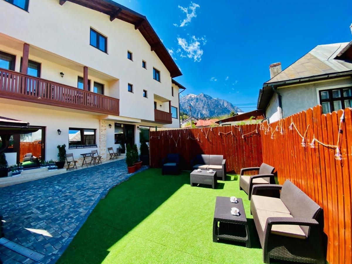 Bed and Breakfast Casa Ankeli Buşteni Exterior foto